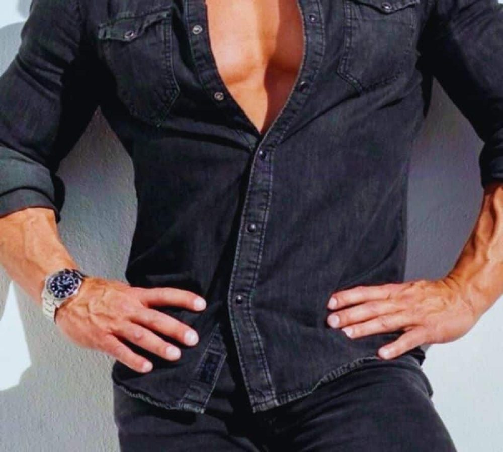 Elegant wellness professional at Tanit Massage luxury center in Ibiza